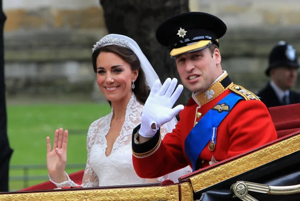'Closer' to Queen's heart! Historic move for William and Kate as Sussex rift rumbles on