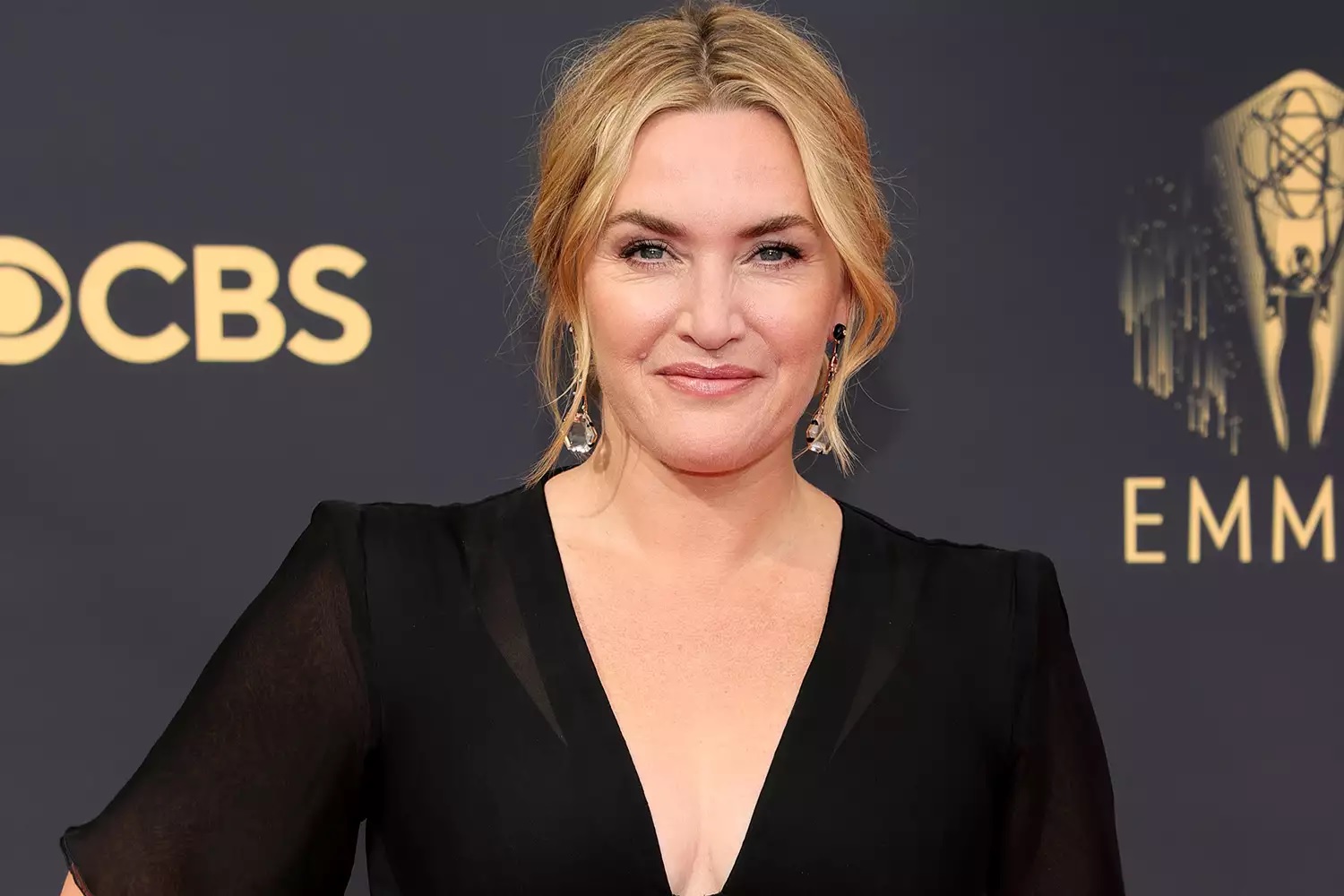 5 Ways Kate Winslet Keeps Her Skin Looking So Incredible