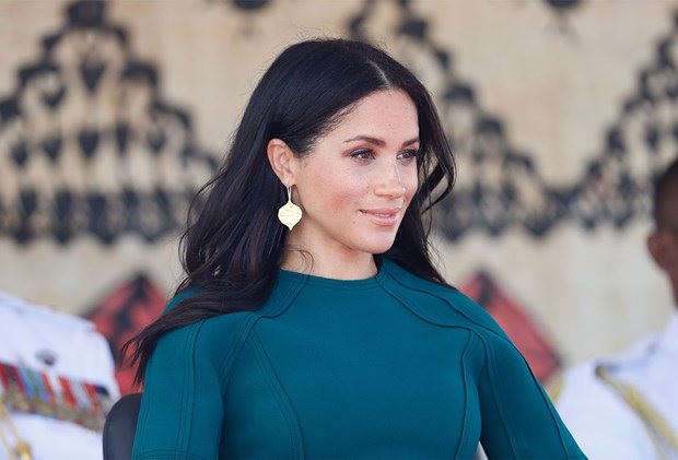 Royal Family LIVE: Meghan ‘looking to reinvent herself with mega-bucks Dior fashion deal’