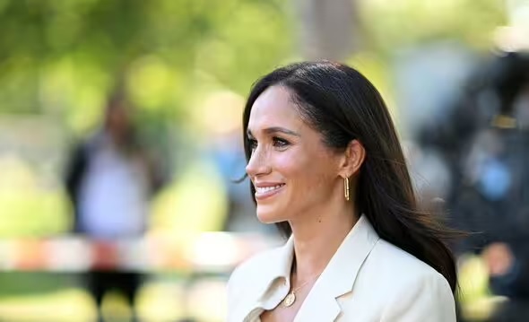 Everyone is saying the same thing as Meghan Markle releases new portrait hours after deal