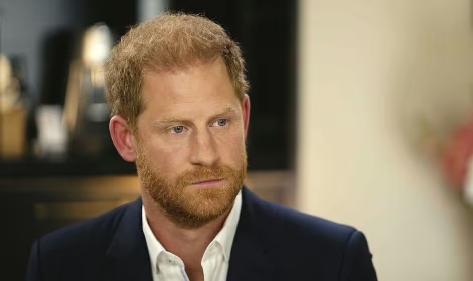 Royal Family LIVE: Prince Harry's key move shows 'cold war still persists in Royal Family'