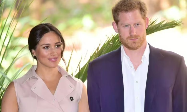 Royal Family LIVE: Expert begs Meghan Markle to avoid making Harry 'plus one'