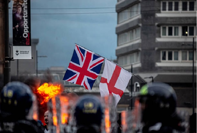 UK riots live: Police warn of another night of possible unrest as nearly 500 arrested over far-right disorder