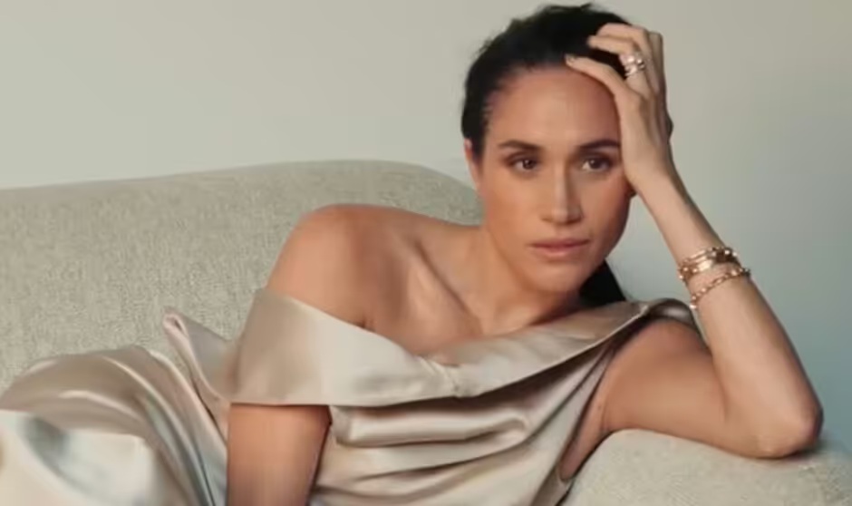 Royal Family LIVE: Meghan humiliated on her own doorstep as she's given 'hypocrite' award