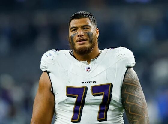 Jaguars Acquire Massive Offensive Lineman Daniel Faalele From Giants in Surprise 2027 Draft-Pick Trade
